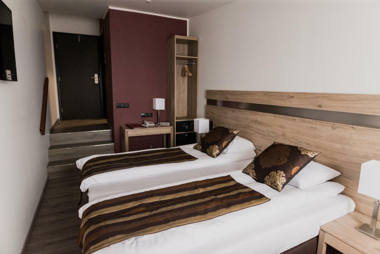 Hotel Duus By Keflavik Airport Ngoại thất bức ảnh
